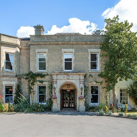 Woodland Manor Hotel Bedford Extérieur photo