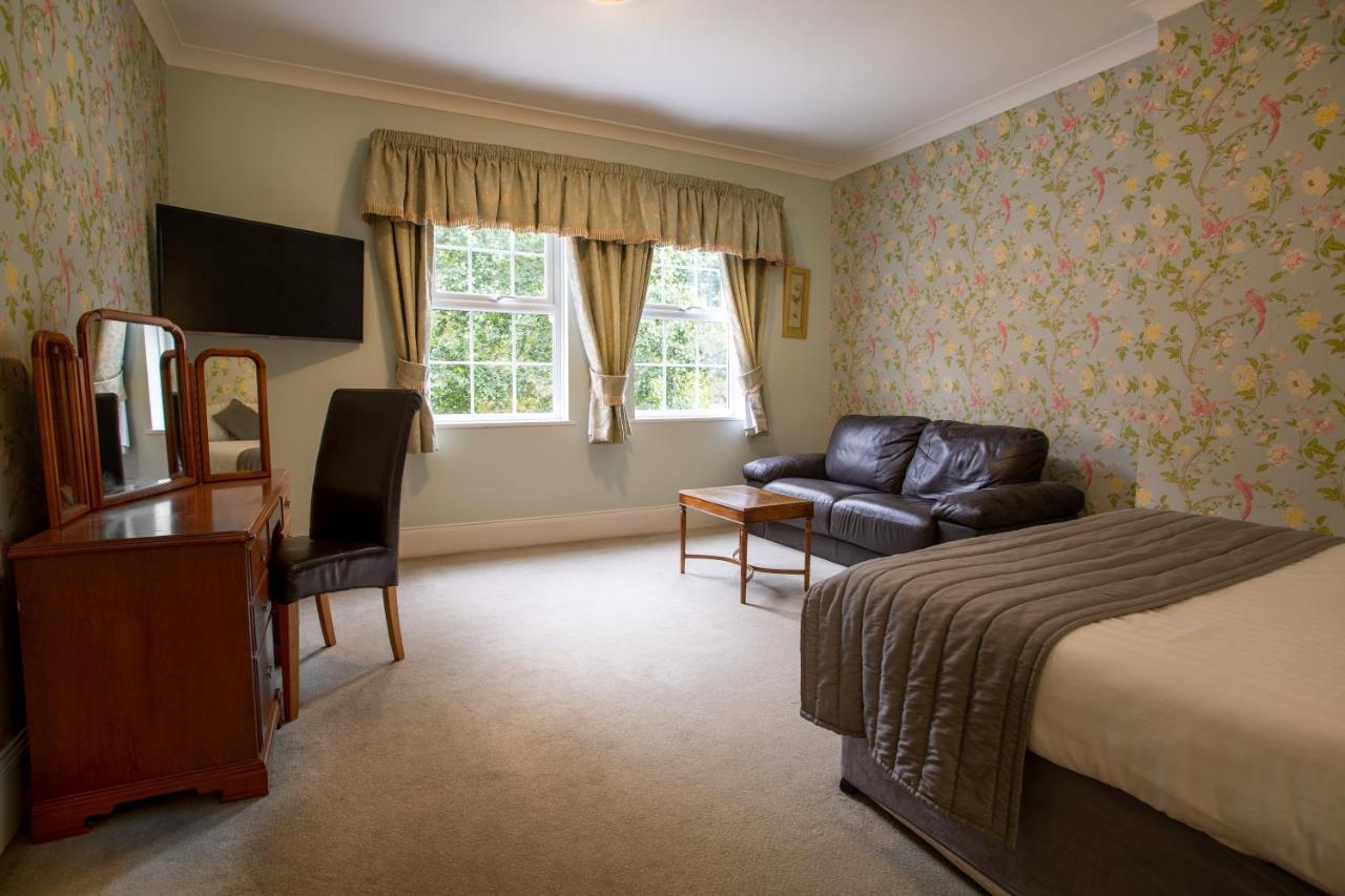 Woodland Manor Hotel Bedford Extérieur photo