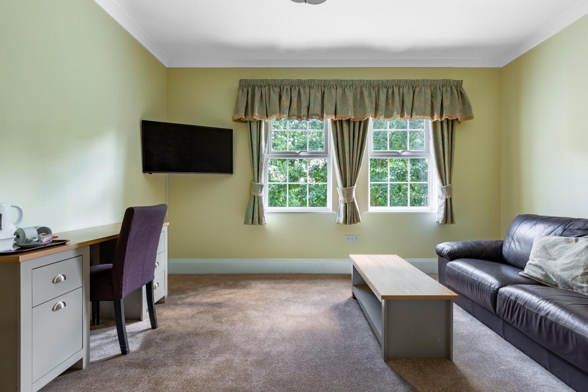 Woodland Manor Hotel Bedford Extérieur photo