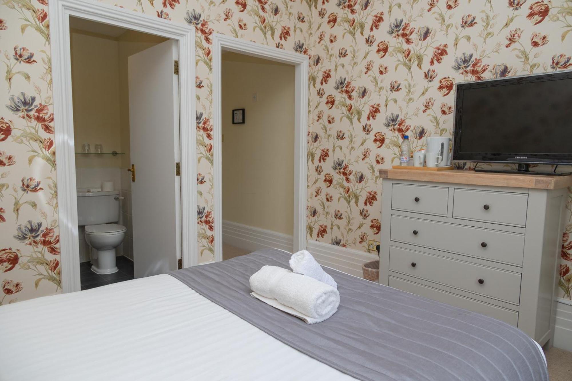 Woodland Manor Hotel Bedford Extérieur photo