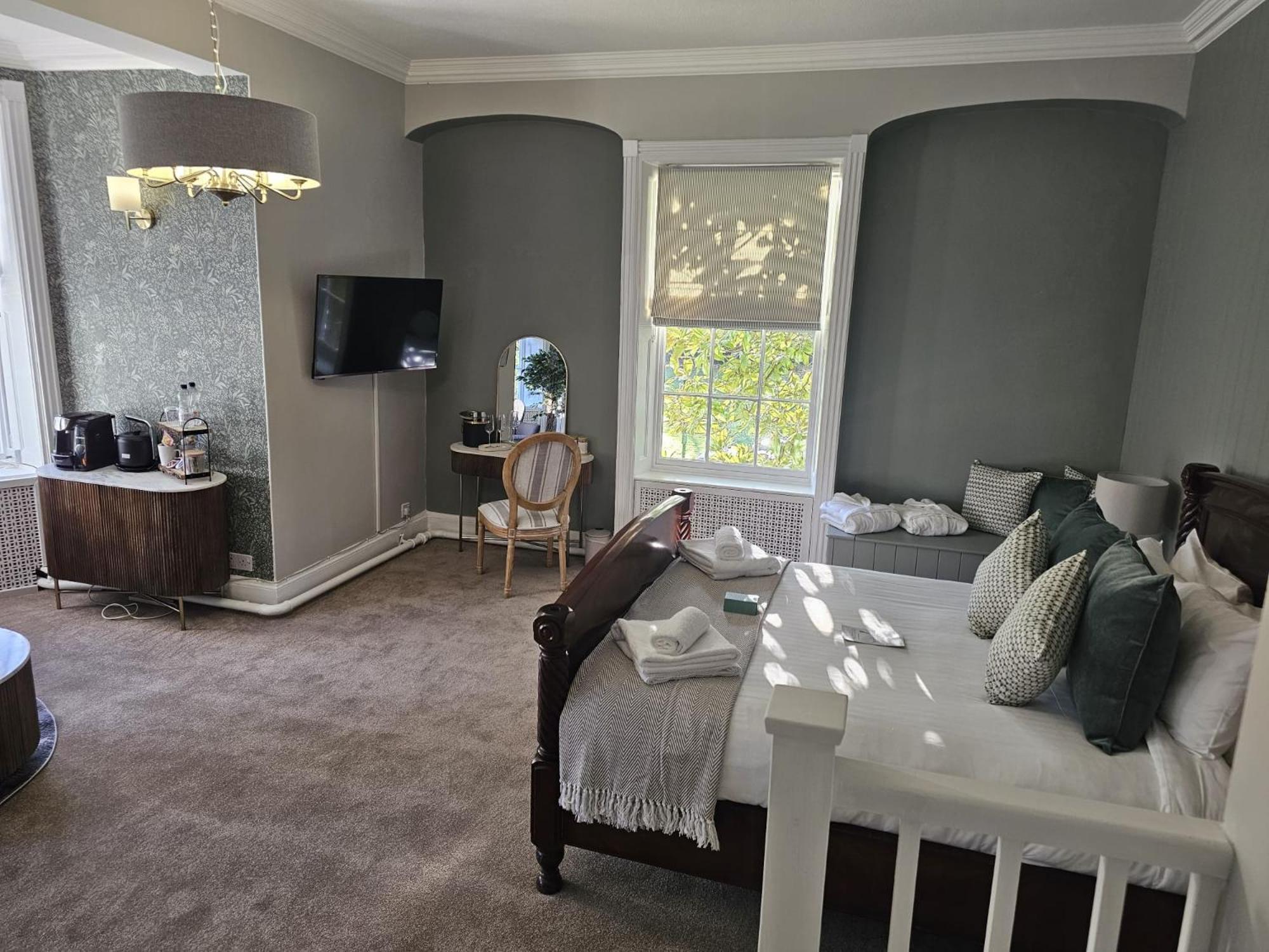 Woodland Manor Hotel Bedford Extérieur photo