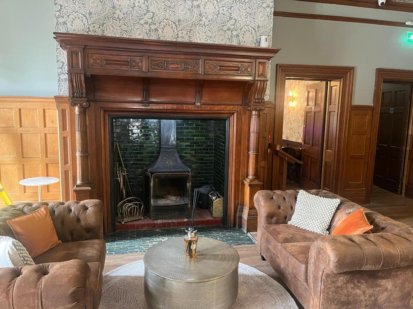Woodland Manor Hotel Bedford Extérieur photo